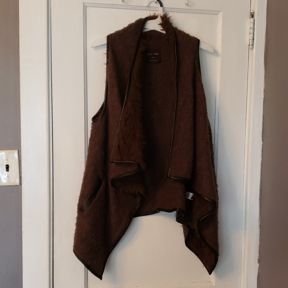 Love tree asymmetrical vest